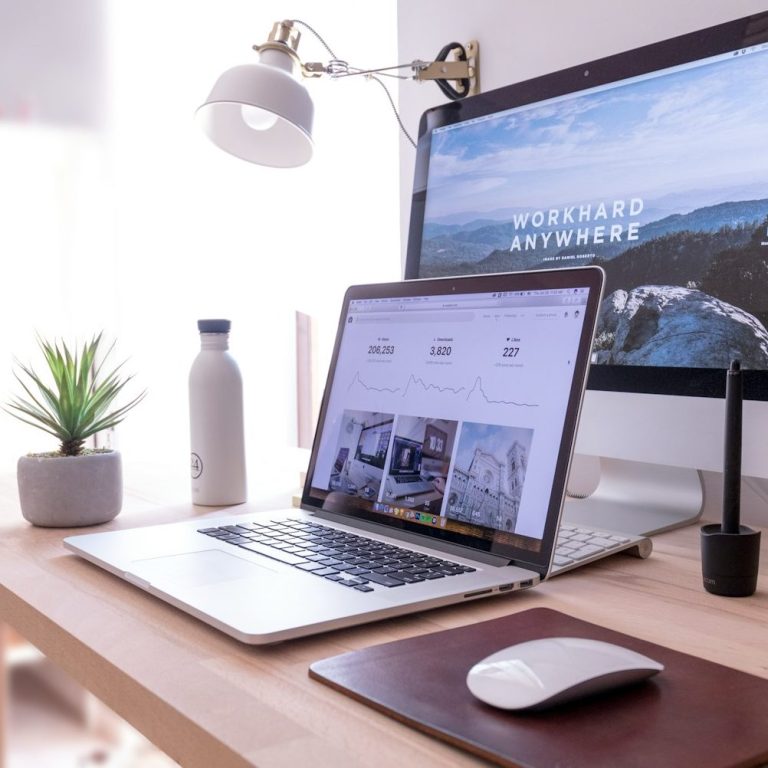 Création de site internet à Voiron. Agence de création de site internet à Voiron. Avec +10 ans d'experience, nous vous assurons un référecement naturel de qualité.