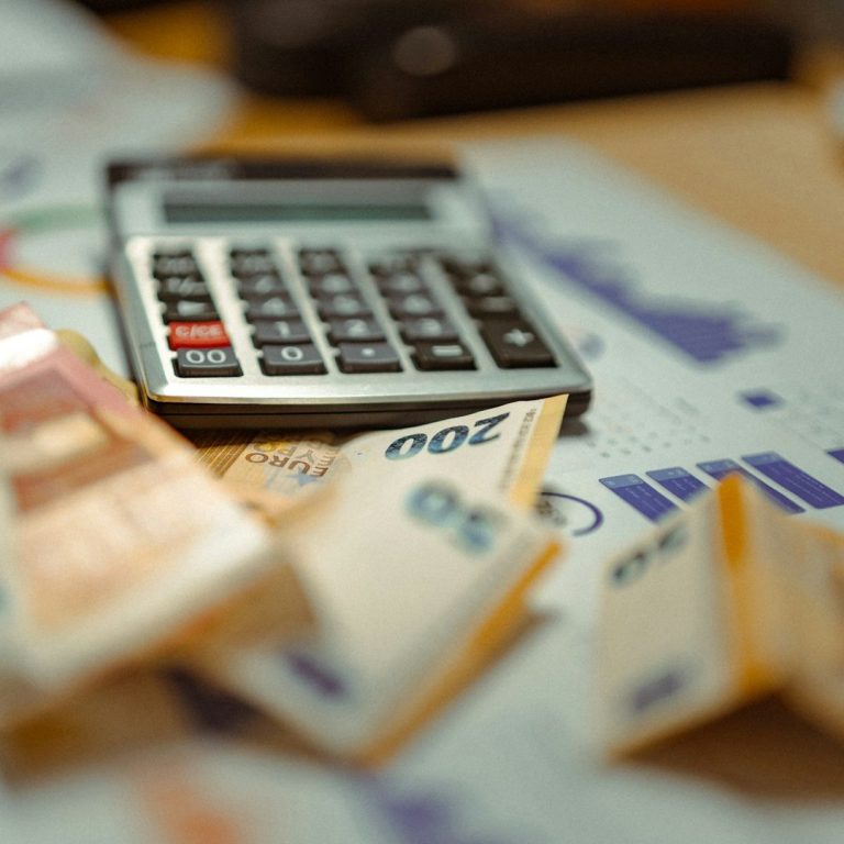 création de sites internet à voiron Une équipe pluridisciplinaire avec 10 ans d’expérience dans la création de sites internet à voiron